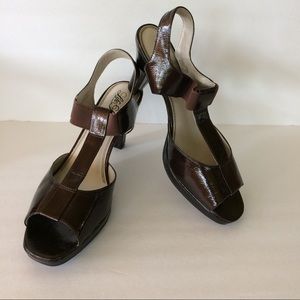 NWOT Ladies Brown-Bronze open toe shoes